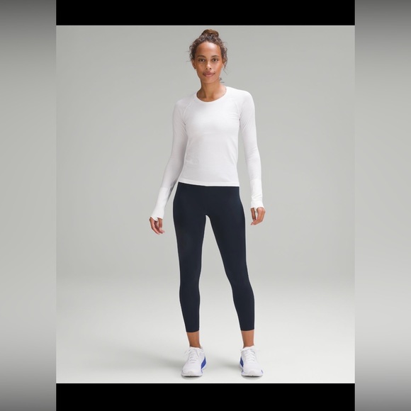 Base Pace HR Tight 25" TRNV 2
Color: True Navy
Size: 2 - Picture 3 of 6